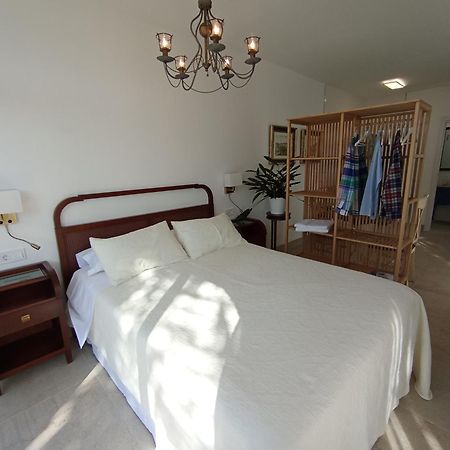 Habitaciones En Casa Miguel Калета-де-Велес Екстер'єр фото